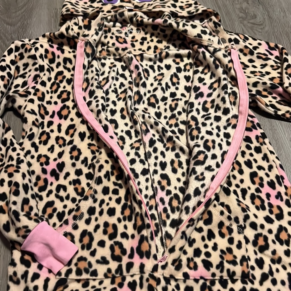 French Jenny homewear “kitty” jumpsuit. Size M - Picture 3 of 9